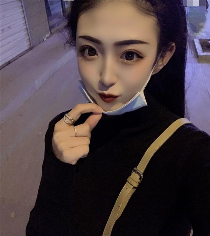 高颜值兼职护士，身材一流 服务听话。